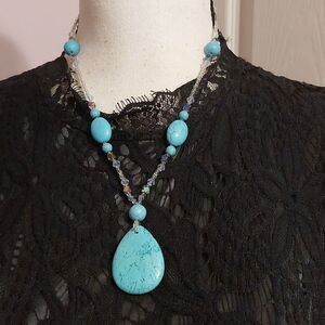 Boho Howlite Turquoise Pendant Station Beads Necklace